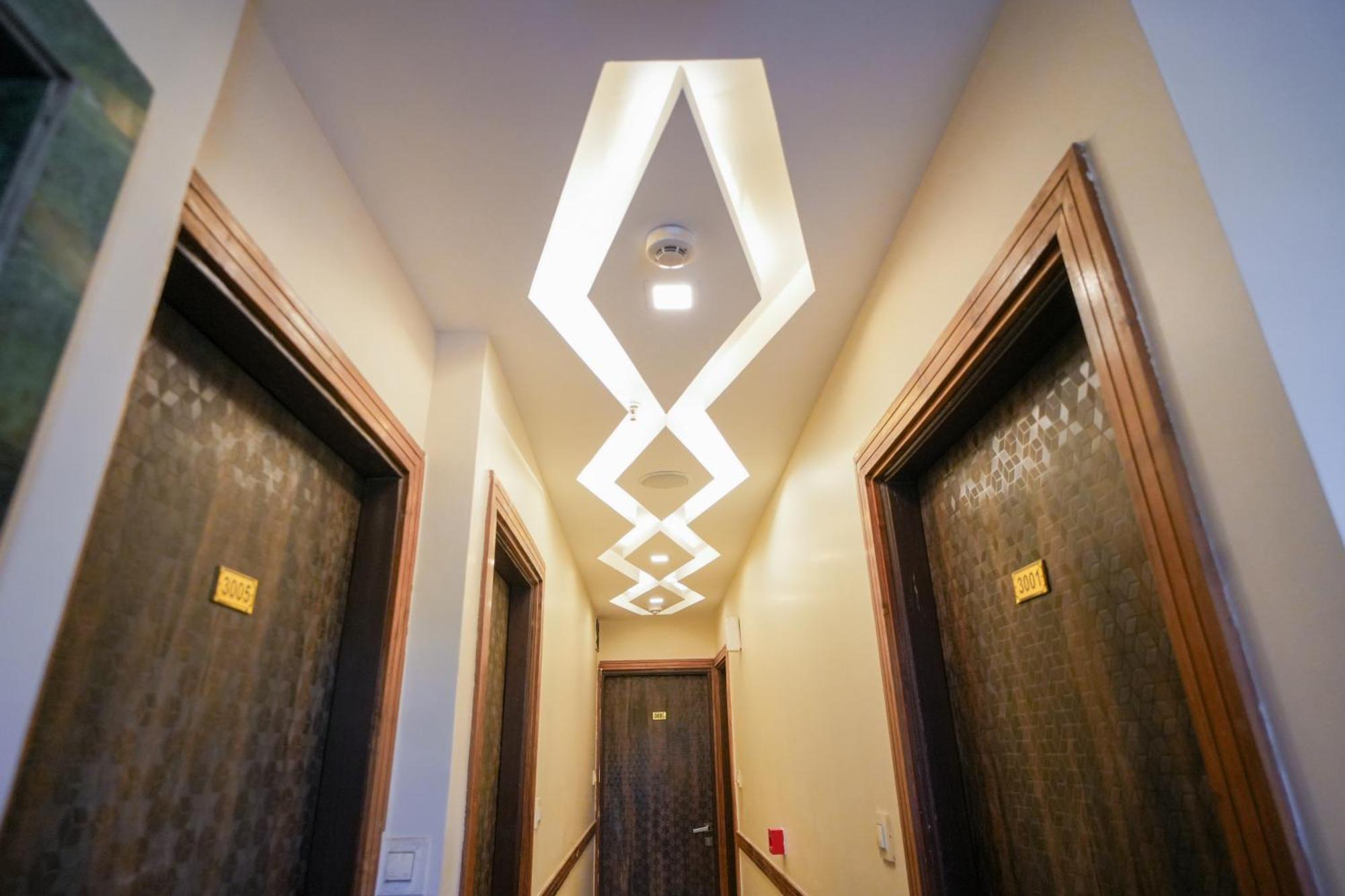 Hotel Skylink Hospitality Mahalaxmi Bombaim Exterior foto